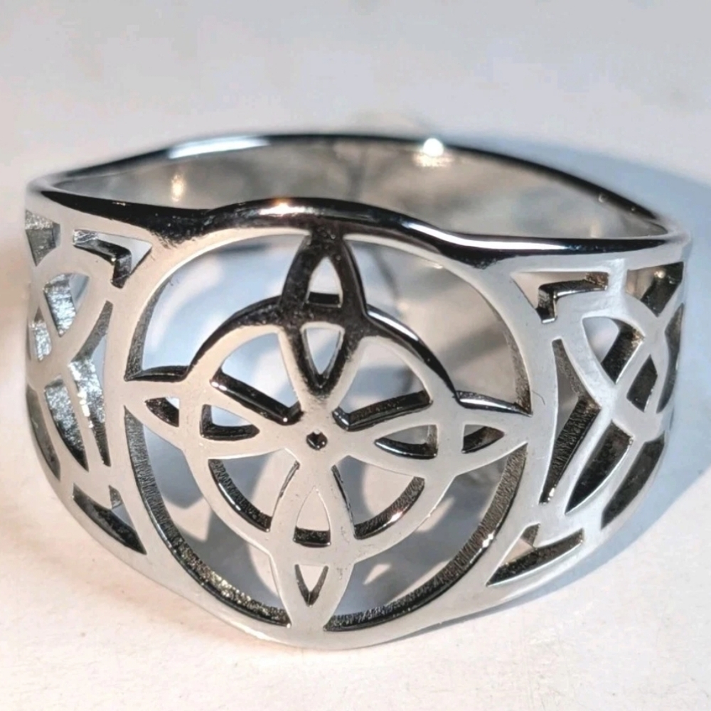 Witch Knot Silvery Stainless Steel Ring for Women Wiccan Cross Celtics Knot Sz10